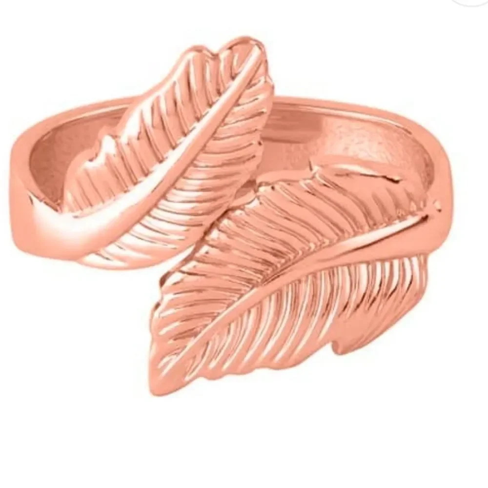 Bypass Bangle Bracelet in Rosetone‎